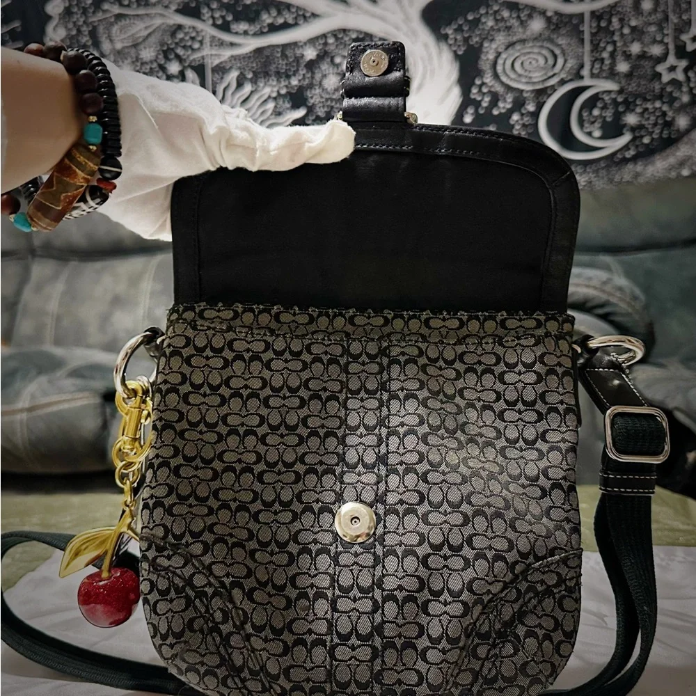 Vintage Coach soho shoulder bag Black and Gray Women's Bag - Picture 6 of 9